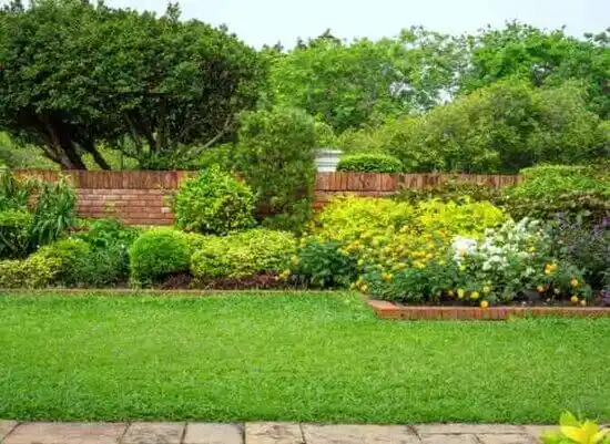 landscaping services Jeffersonville